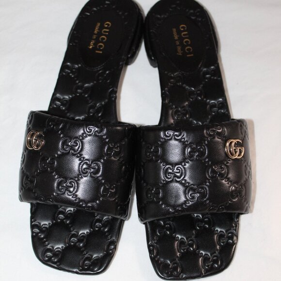 NWB Gucci GG Embossed Matelassé Slides Slip Ons Black Sandals Leather 40 816330 - Picture 2 of 7